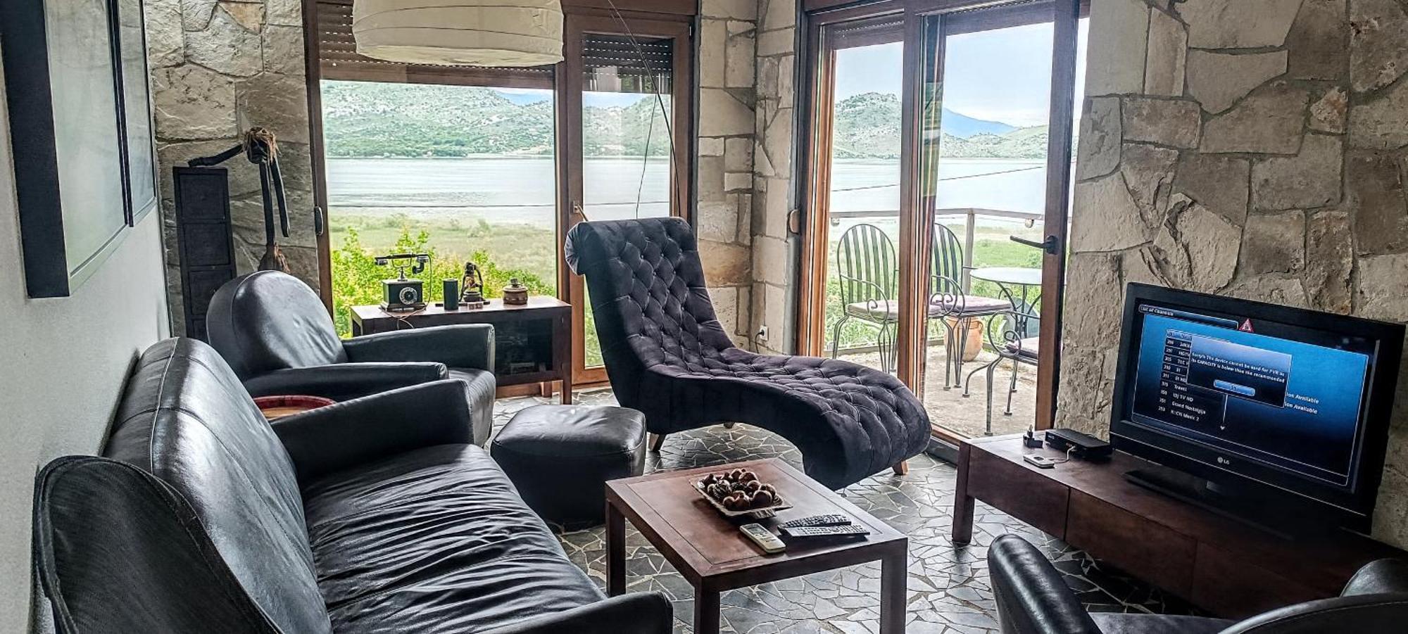 Holiday Home Haustor With Skadar Lake View Podgorica Kültér fotó